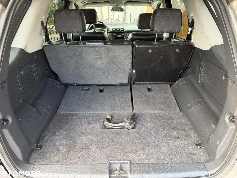 Mercedes-Benz ML - 11