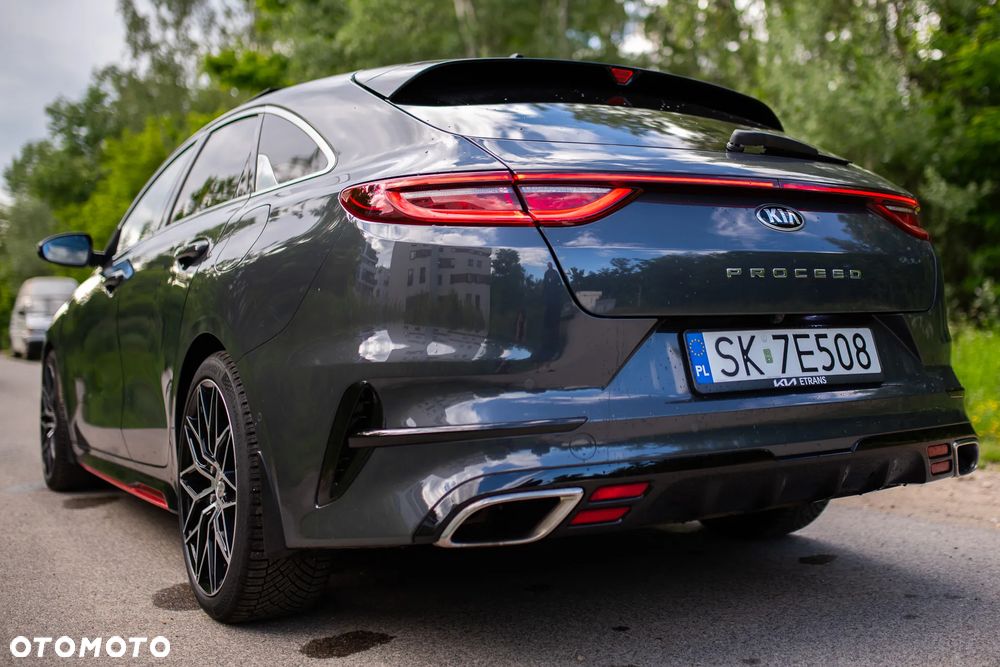 Kia ProCeed 1.6 T-GDI GT DCT - 25