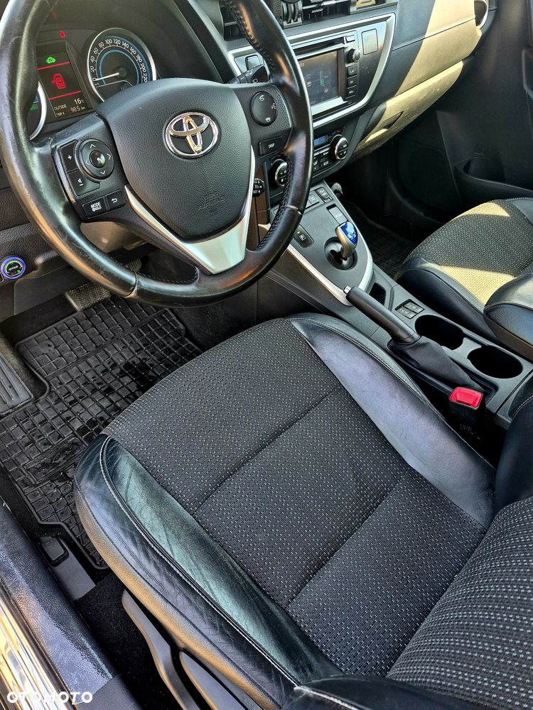 Toyota Auris - 17