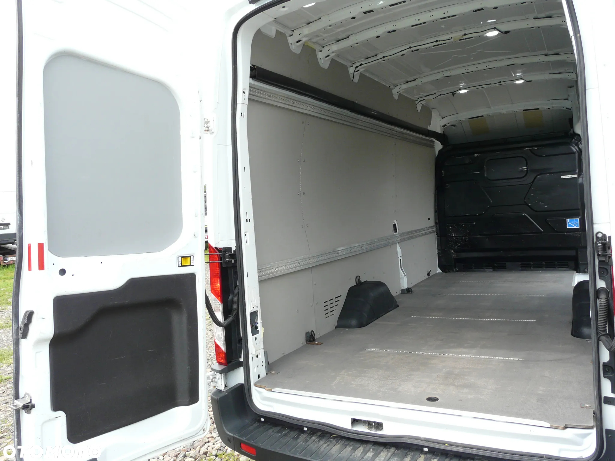 Ford Transit MAX L4H3 - 22