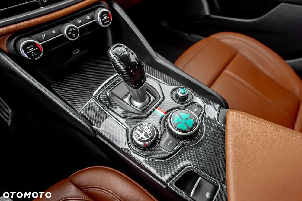 Alfa Romeo Giulia 2.2 D Turbo Super - 35