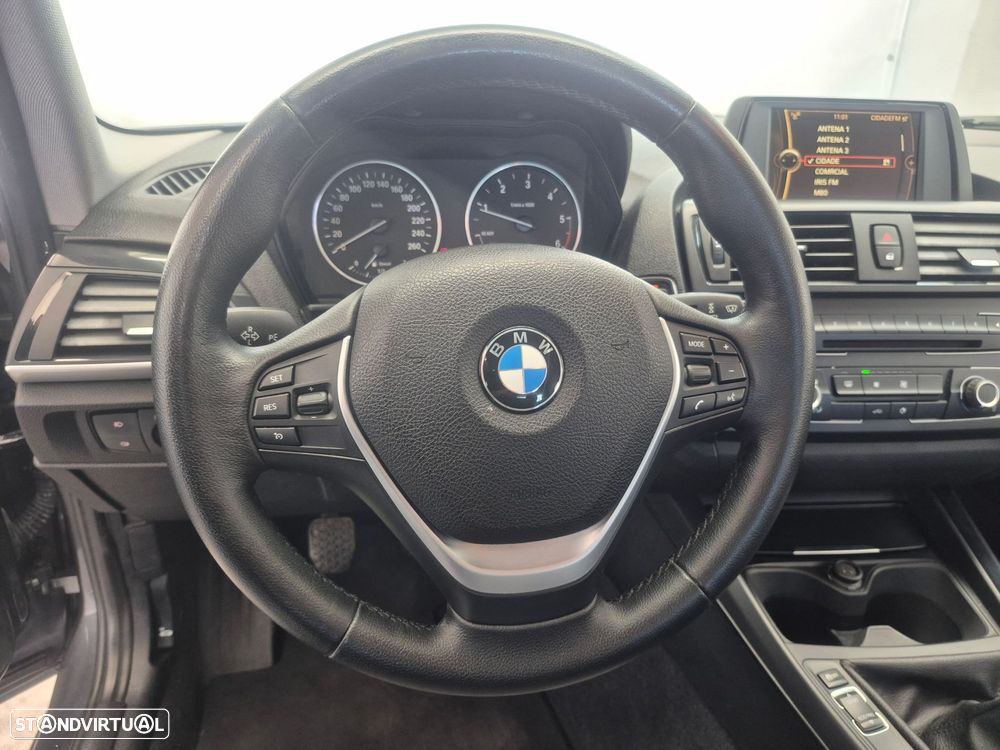 BMW 116 d EDynamics Line Urban - 11
