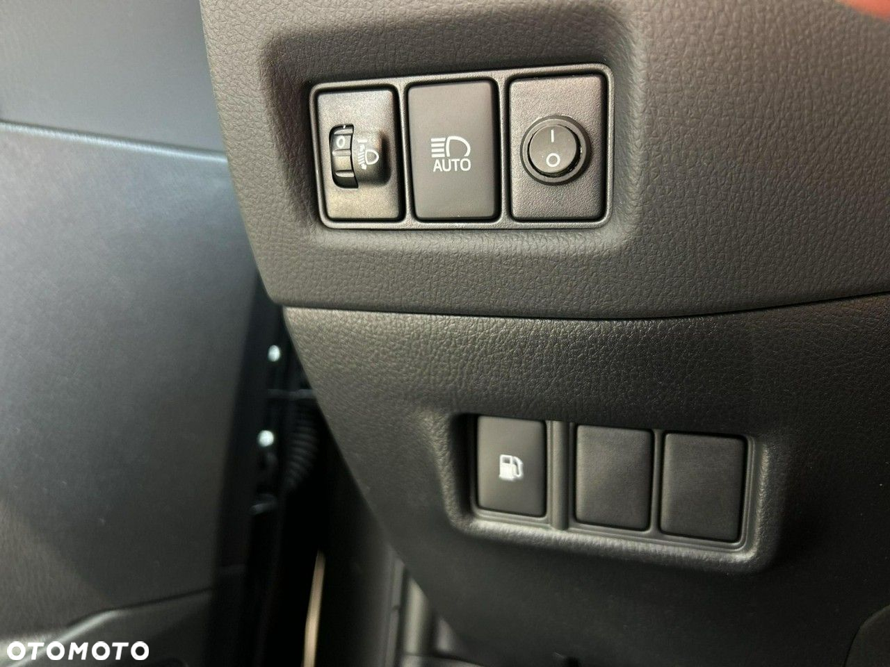 Toyota C-HR - 23