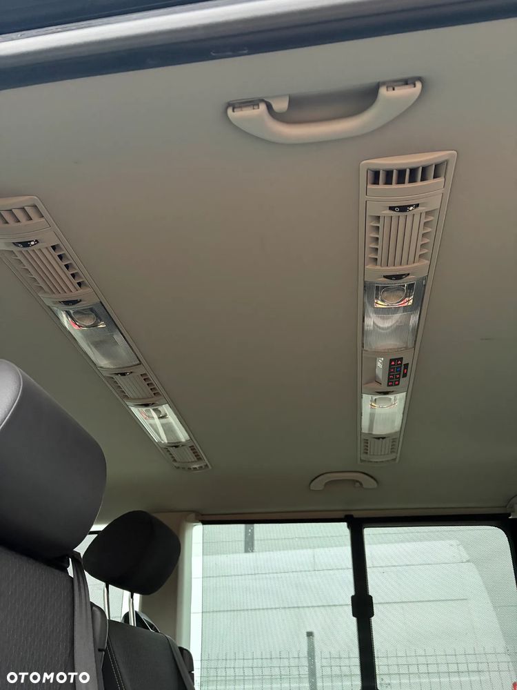 Volkswagen Multivan 2.0 TDI L1 Trendline 4Motion DSG - 12