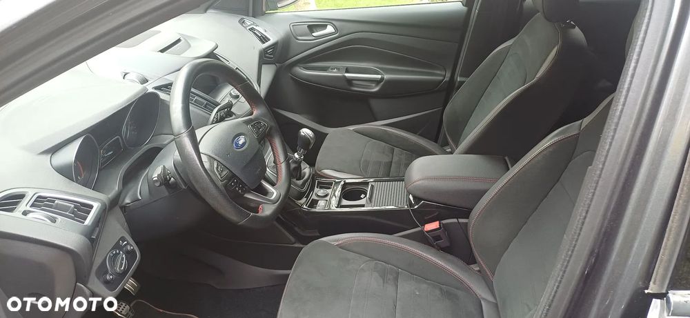 Ford Kuga 2.0 TDCi AWD ST-Line - 2