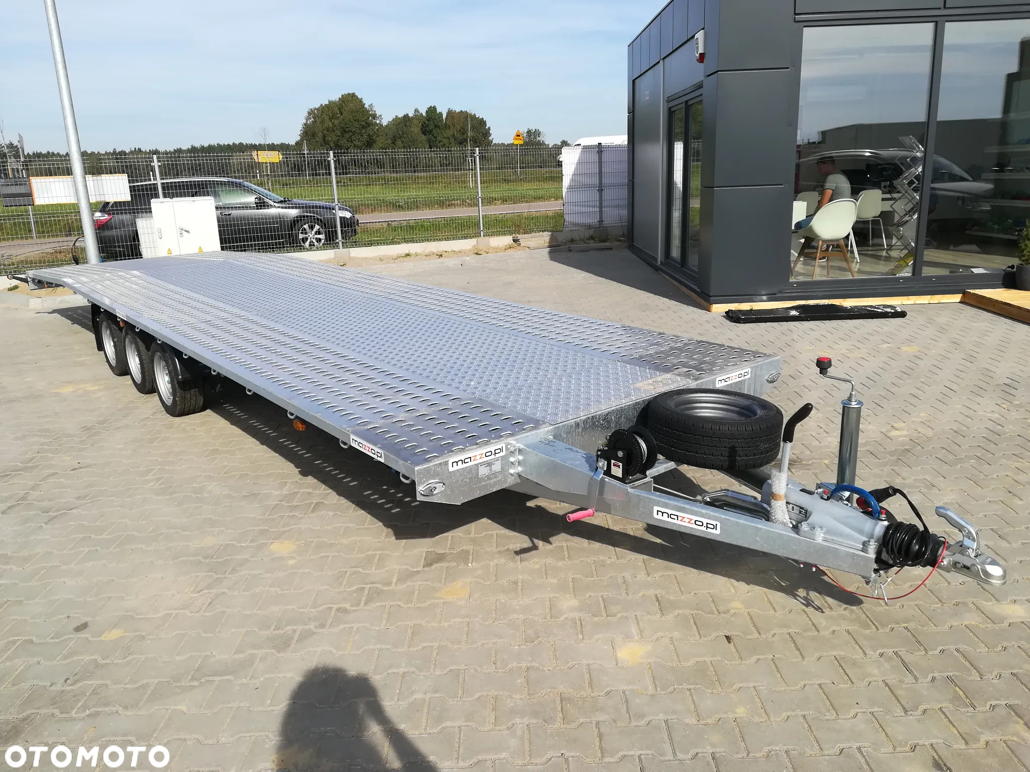 Niewiadów DOSTAWA 850x210cm Laweta trzyosiowa z podłogą aluminiową, kołem zapasowym, NAJAZDAMI i AMORTYZATORAMI! - 6