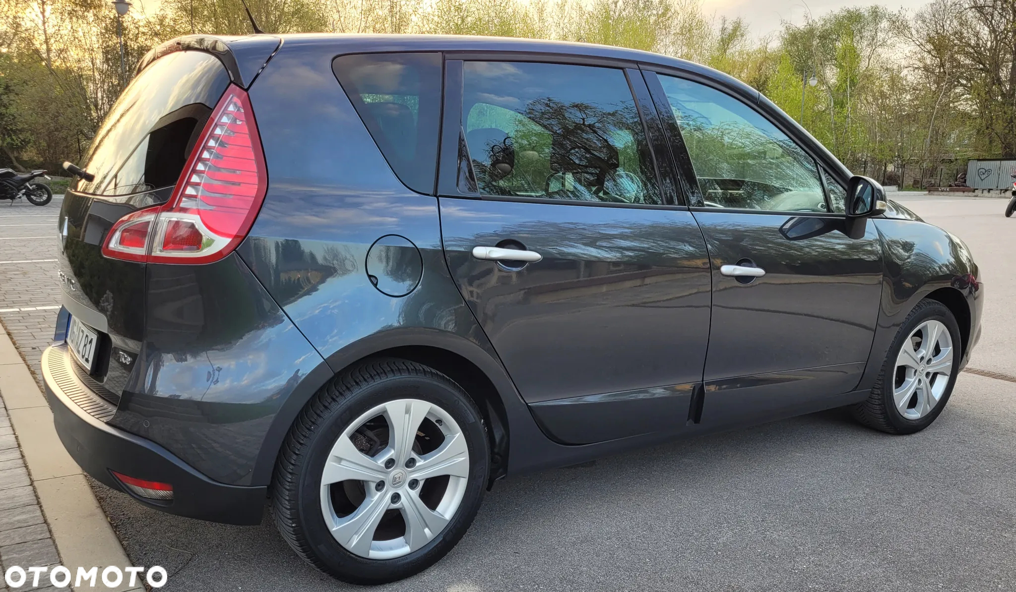 Renault Scenic TCe 130 Dynamique - 9