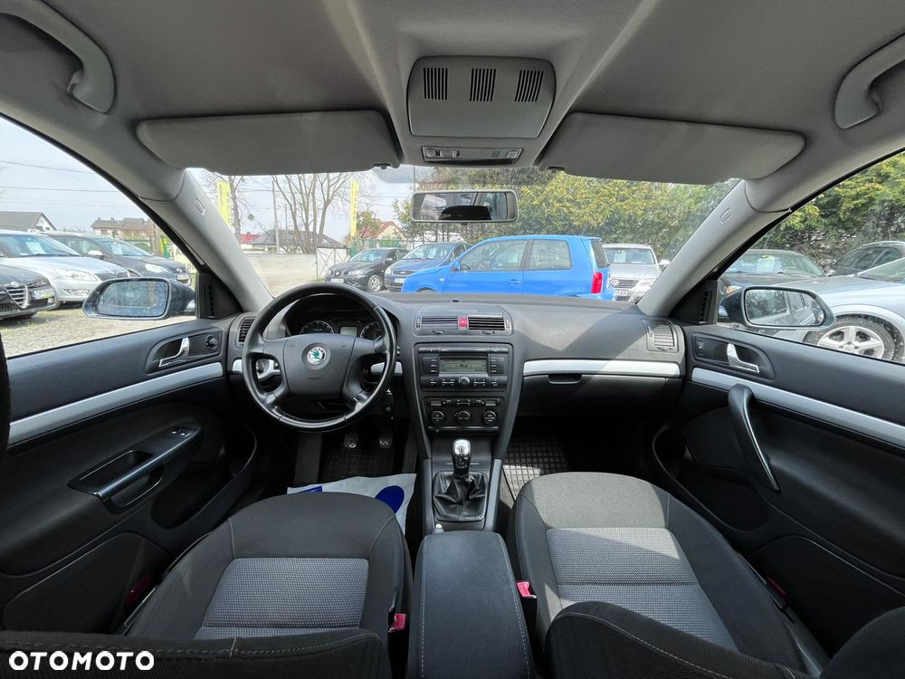 Skoda Octavia - 2