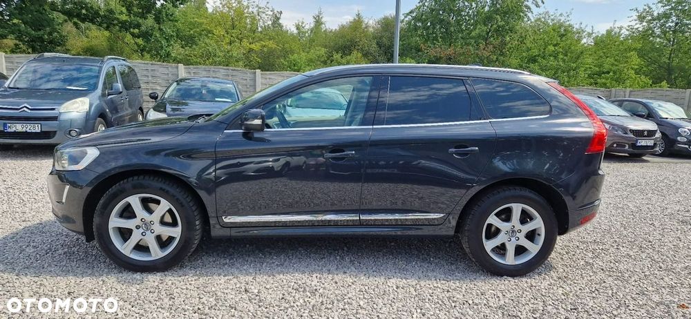 Volvo XC 60 D5 AWD Geartronic Summum - 3