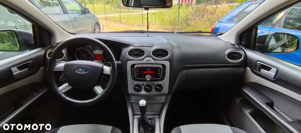 Ford Focus - 11