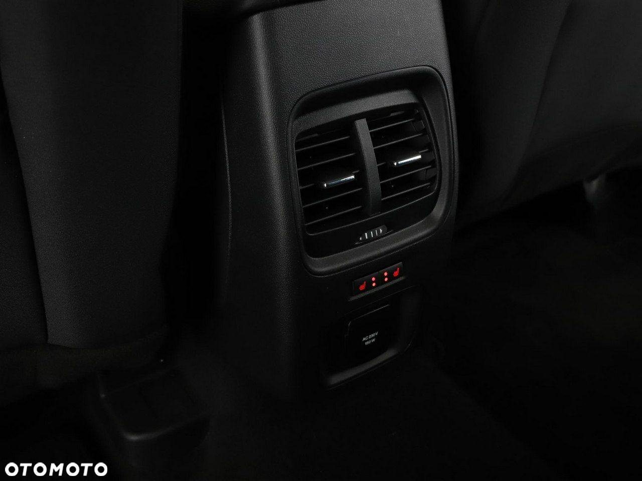 Ford Kuga 1.5 EcoBoost TITANIUM - 40