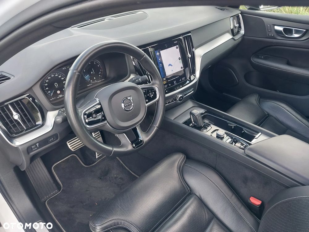 Volvo S60 B5 B R-Design - 17