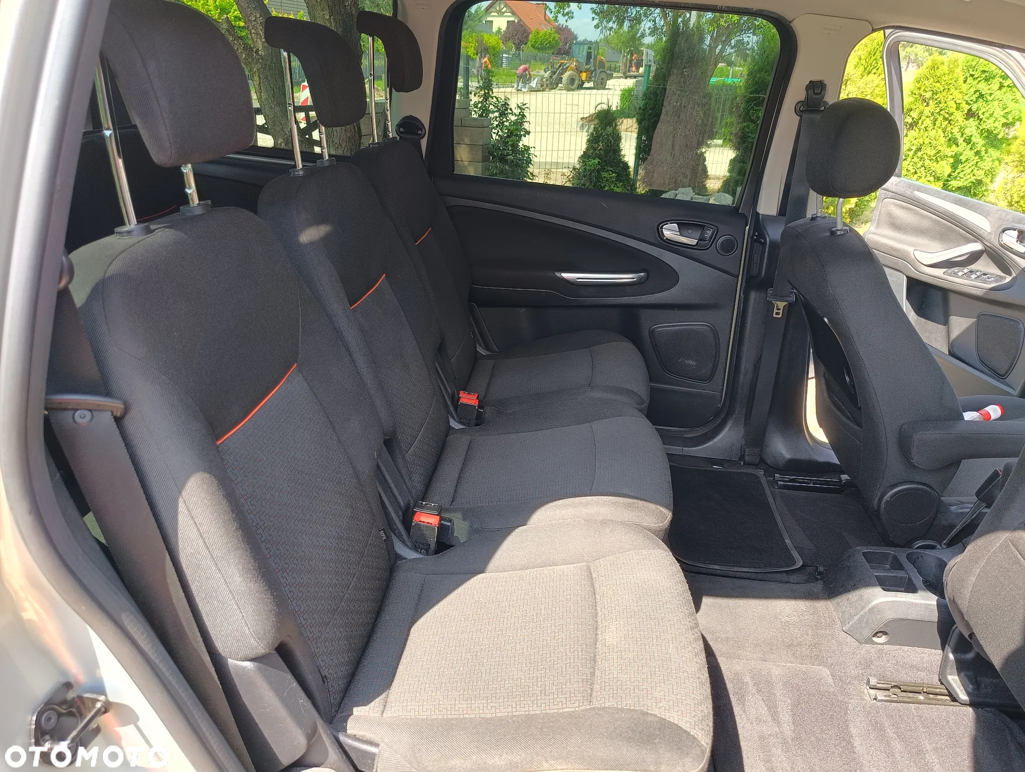 Ford Galaxy - 14