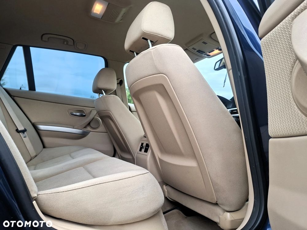 BMW Seria 3 318d DPF Edition Exclusive - 11