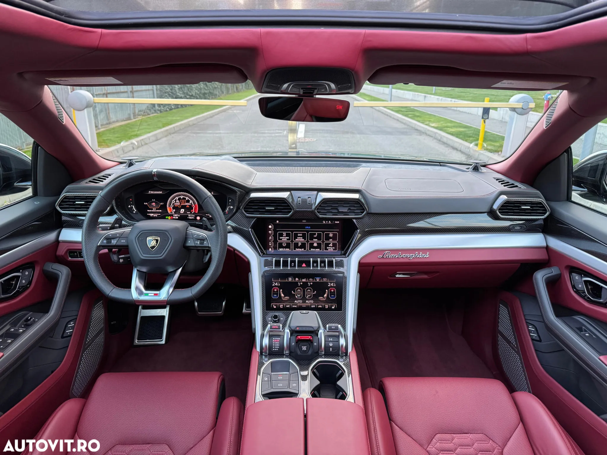 Lamborghini URUS Standard - 16