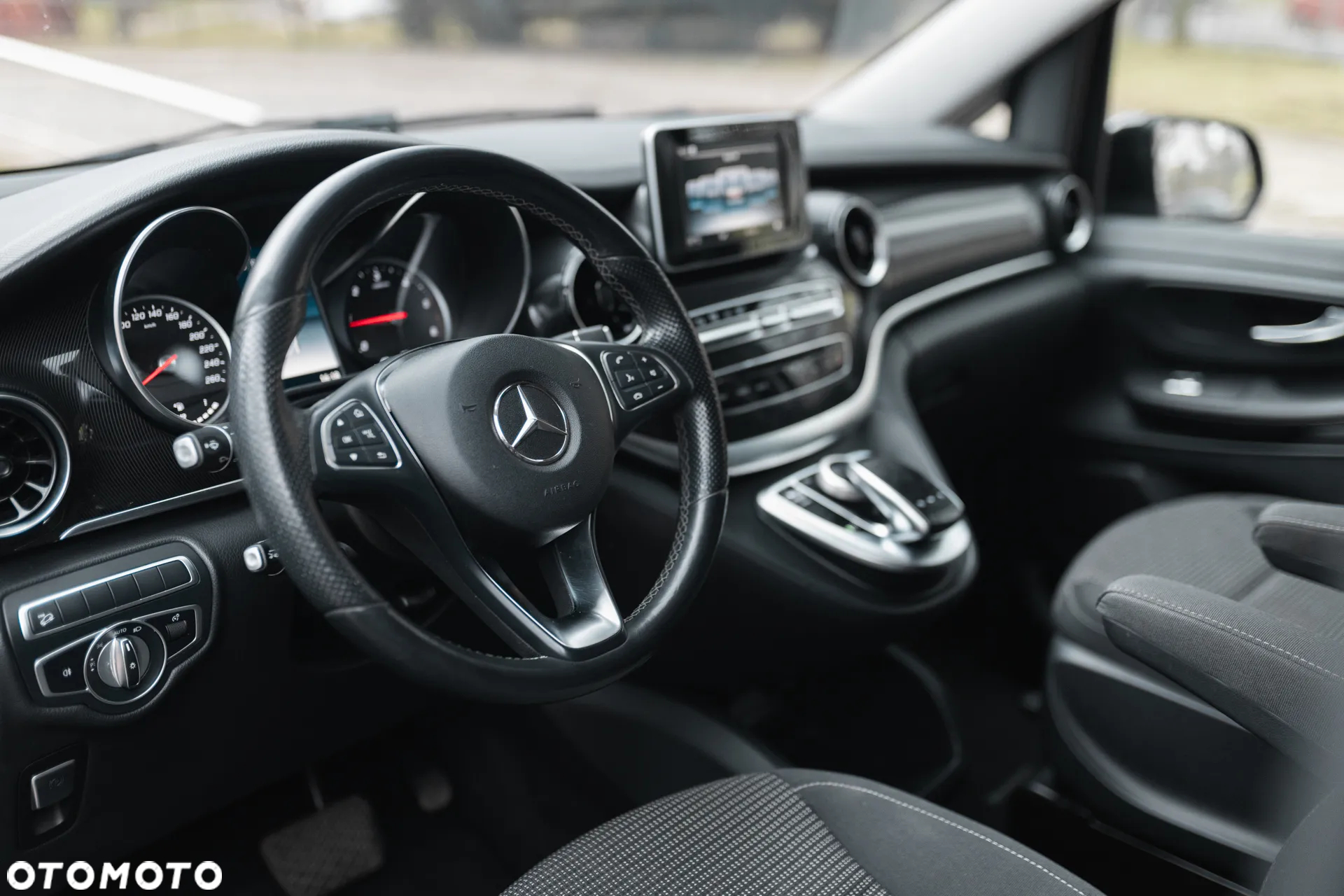 Mercedes-Benz Klasa V 250 d 4-Matic Avantgarde 9G-Tronic (ekstra d³) - 13