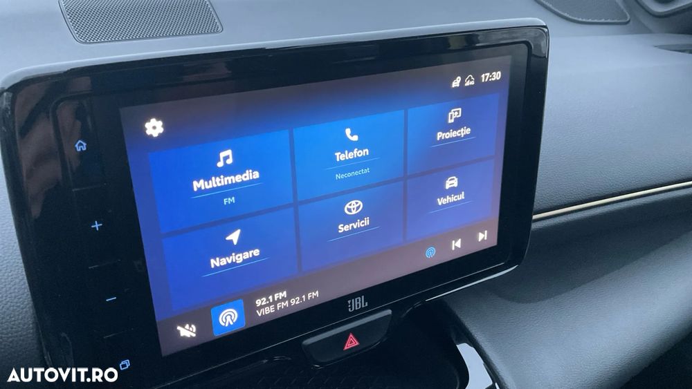 Toyota Yaris Cross 1.5 VVT-i HSD 130 4x4 HEV Exclusive - 25