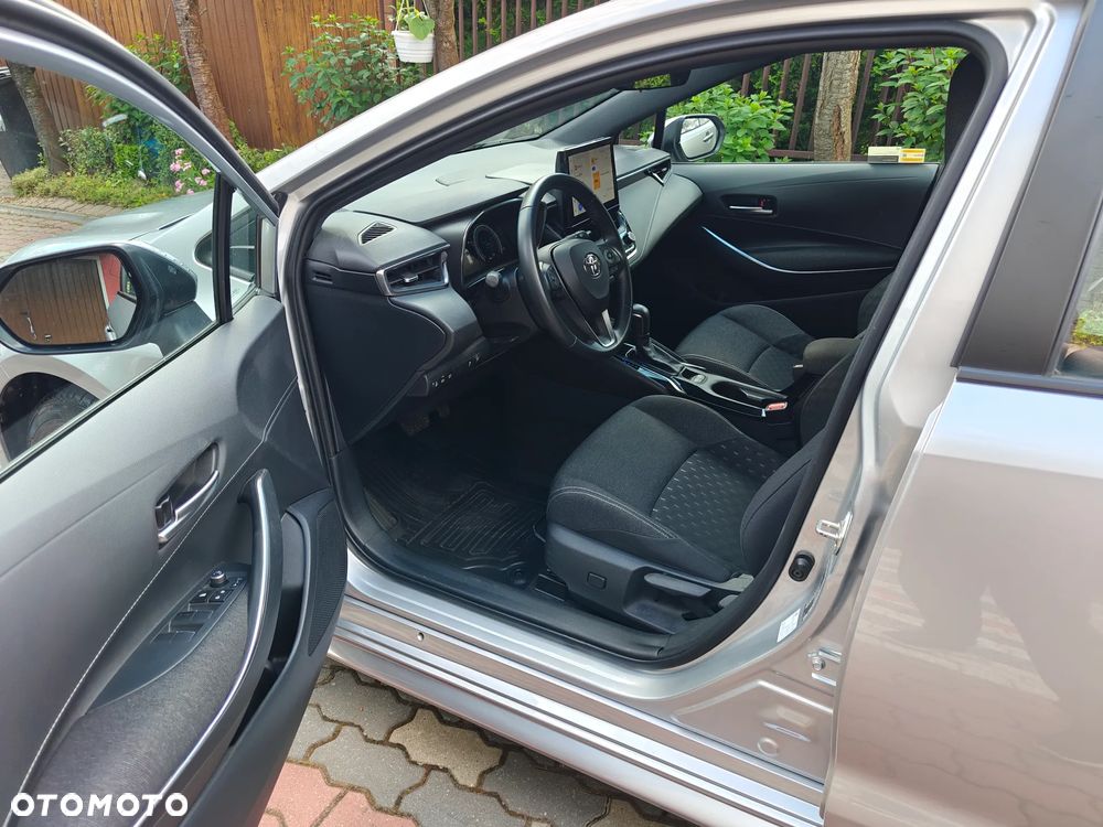 Toyota Corolla 1.8 Hybrid Comfort - 12