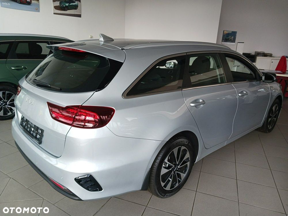 Kia Ceed - 3