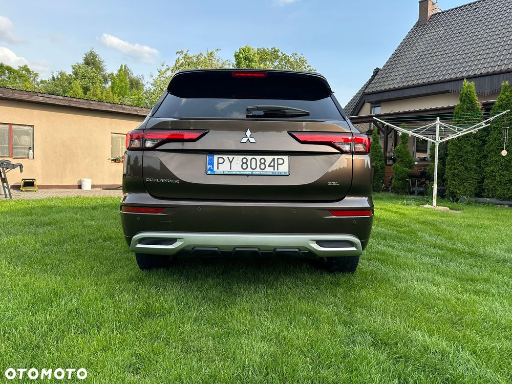 Mitsubishi Outlander - 7