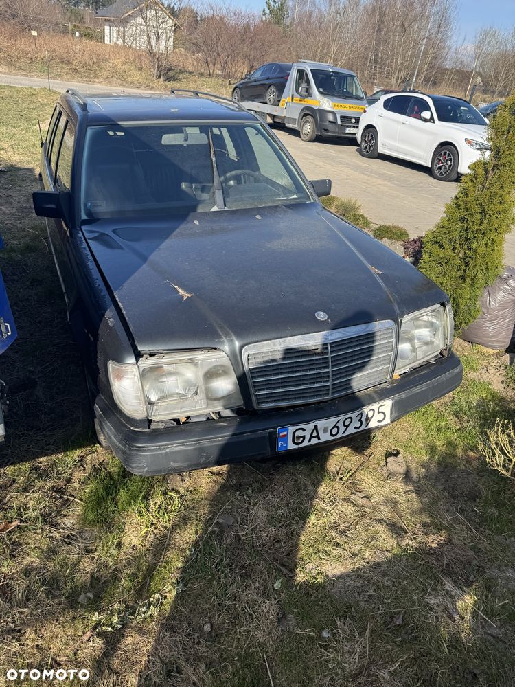 Mercedes-Benz W124