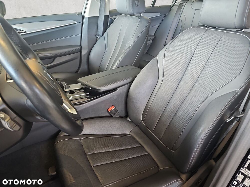 BMW Seria 5 - 18