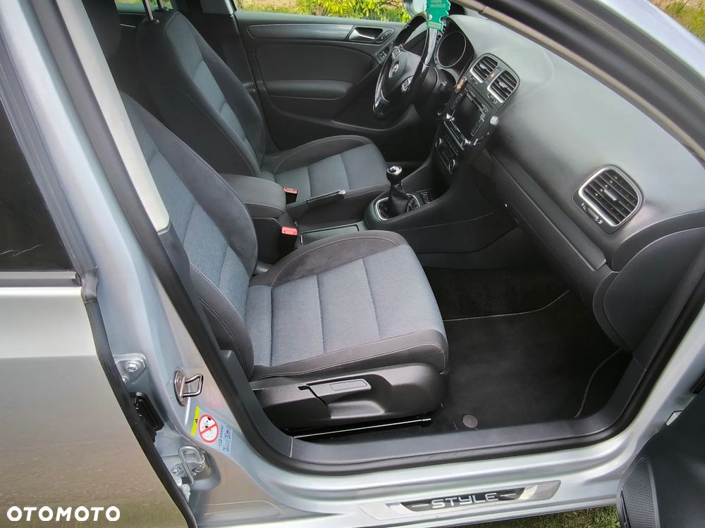 Volkswagen Golf - 12