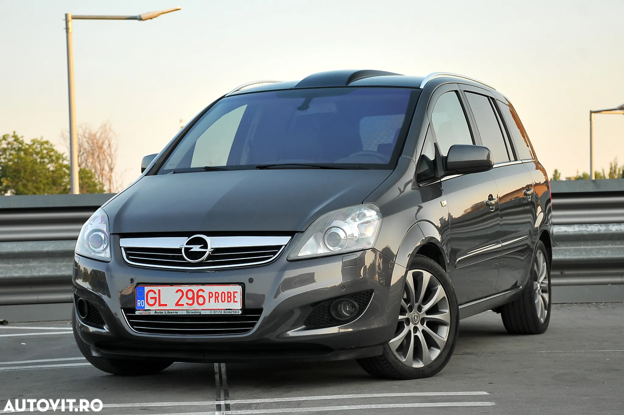 Opel Zafira 1.9 CDTI First Edition - 10