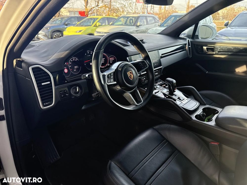 Porsche Cayenne Standard - 9