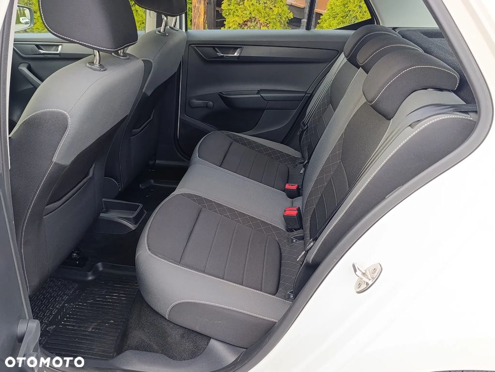 Skoda Fabia 1.0 Ambition - 18