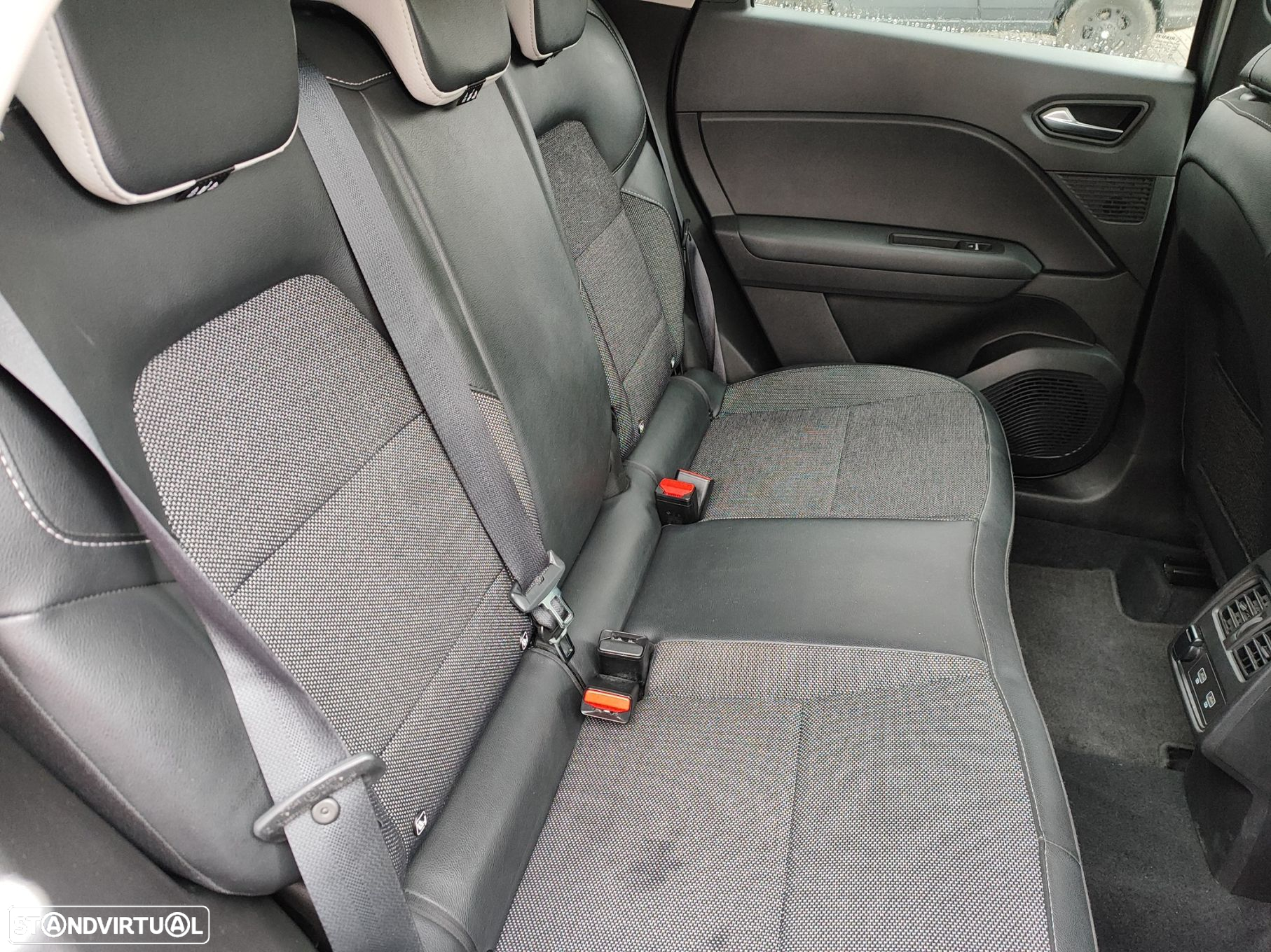 Renault Captur 1.0 TCe Intens - 8