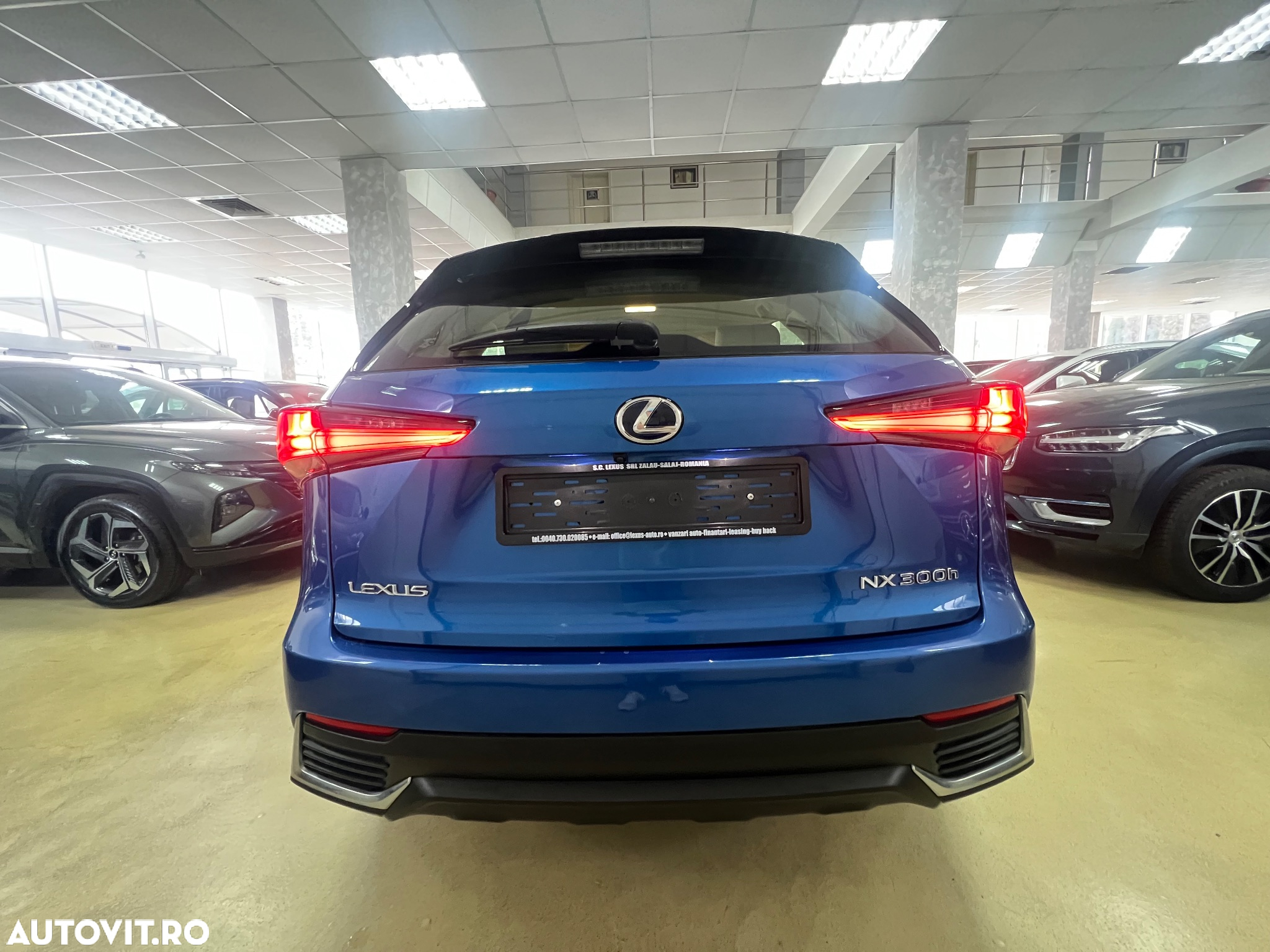 Lexus Seria NX 300h AWD Business - 14