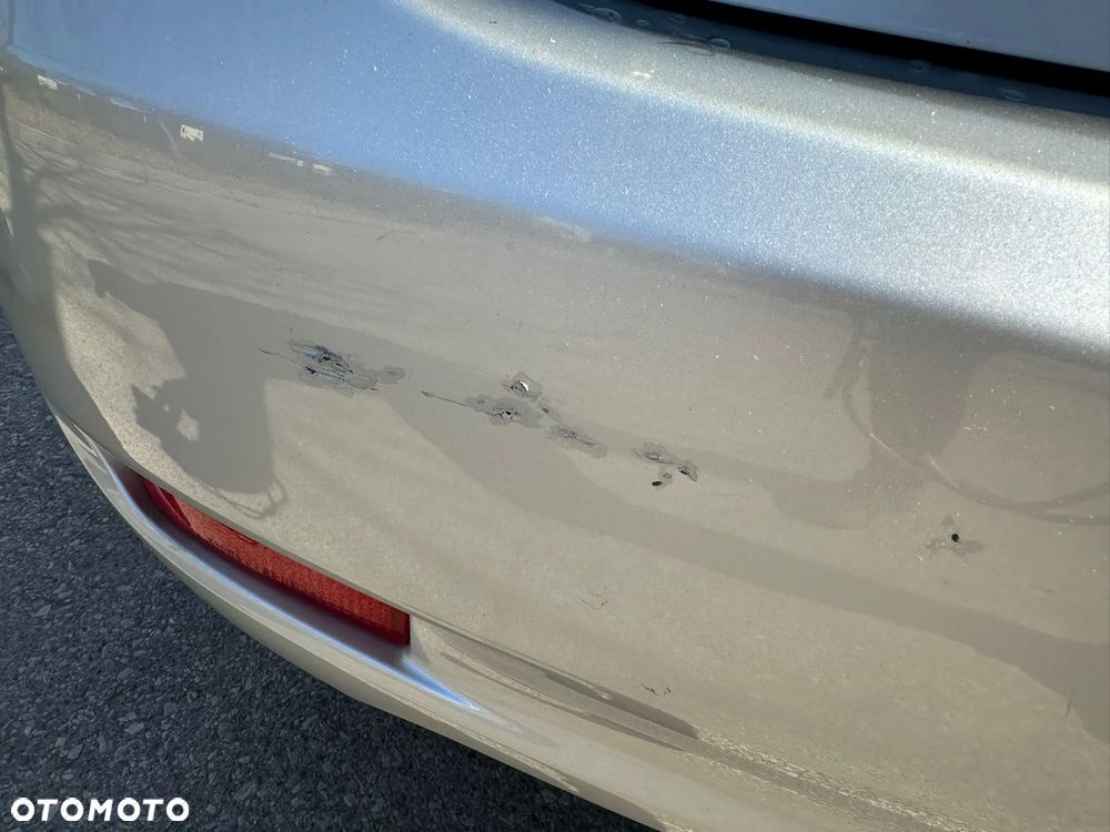 Toyota Avensis 2.0 D-4D Style - 10