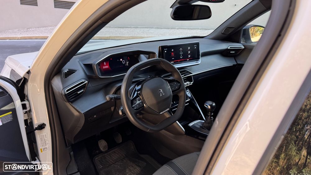 Peugeot 2008 1.2 PureTech Allure Pack - 14