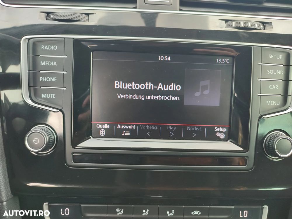 Volkswagen Golf - 8