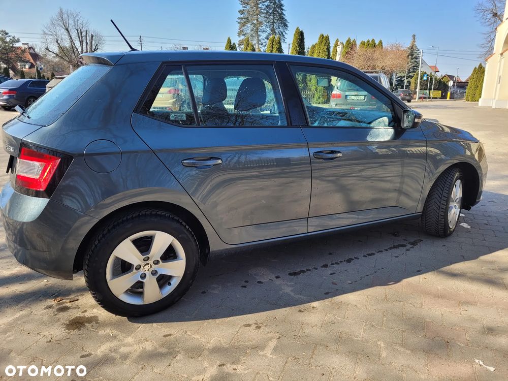 Skoda Fabia 1.0 TSI Active - 3