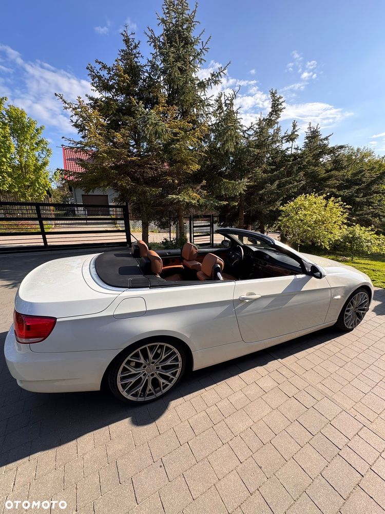 BMW Seria 3 320i - 3