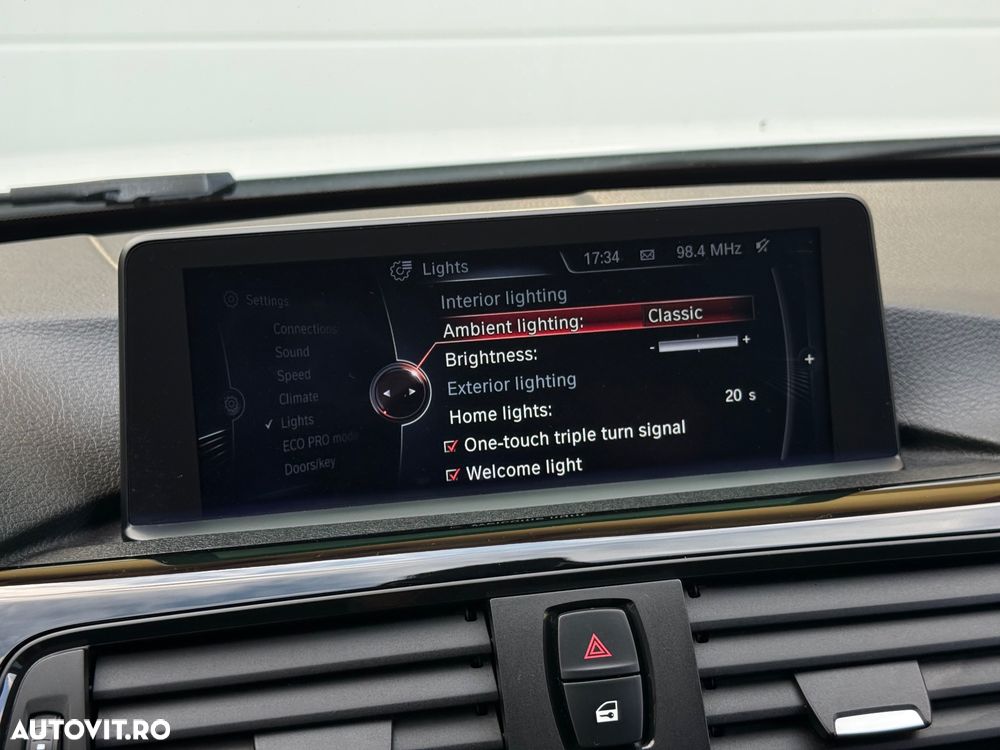 BMW Seria 3 320d xDrive Aut. Sport Line - 29