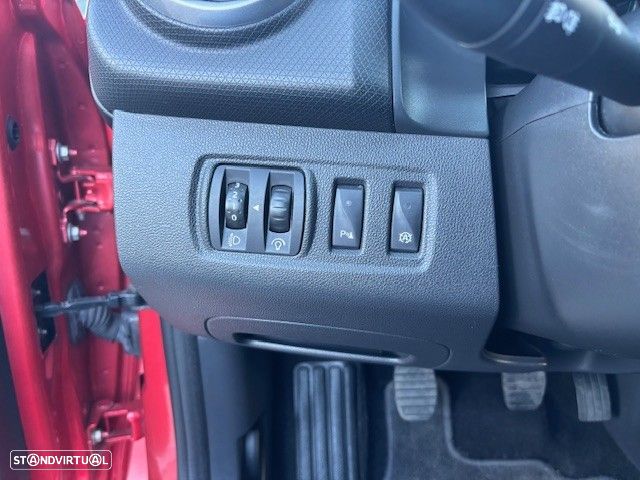 Renault Clio 0.9 TCe Limited - 18