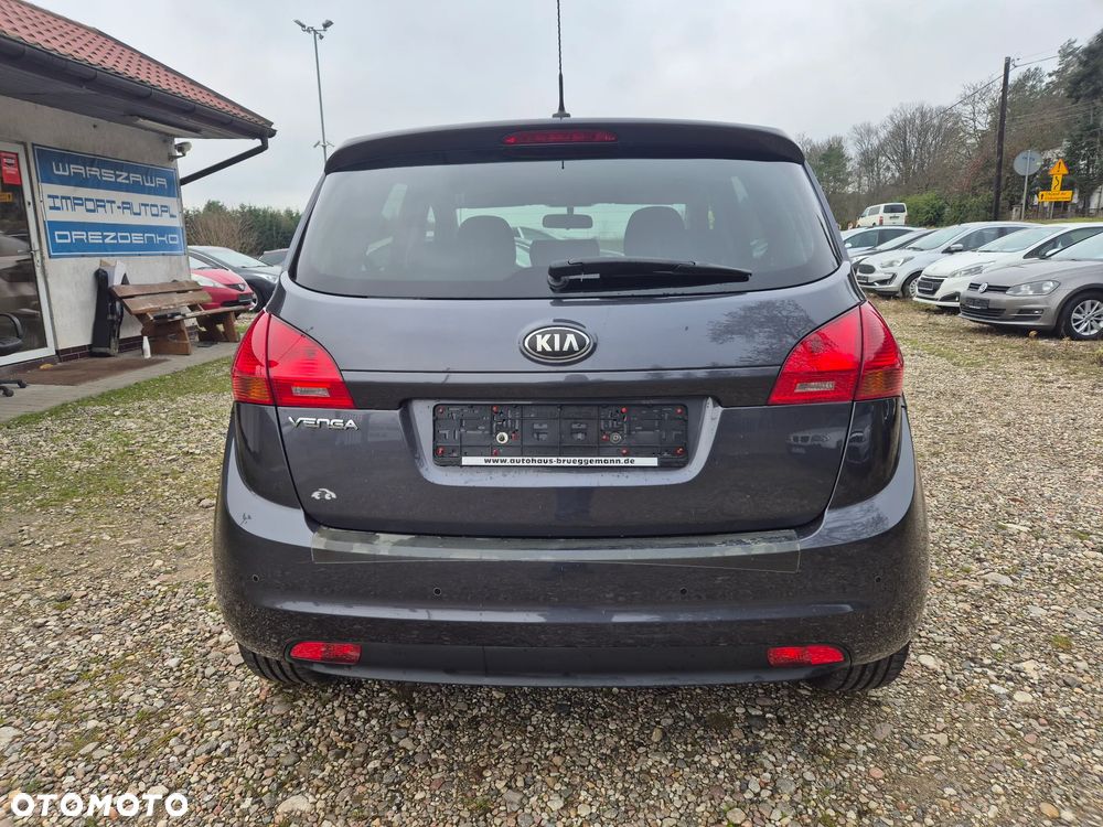 Kia Venga - 5