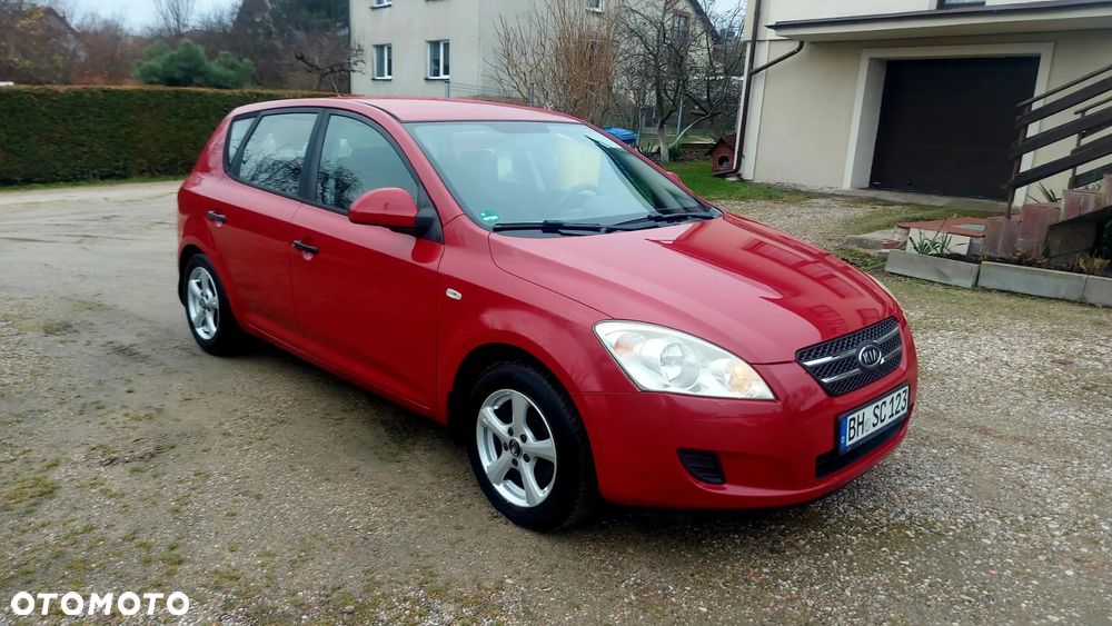 Kia Ceed 1.4 CVVT Attract - 5