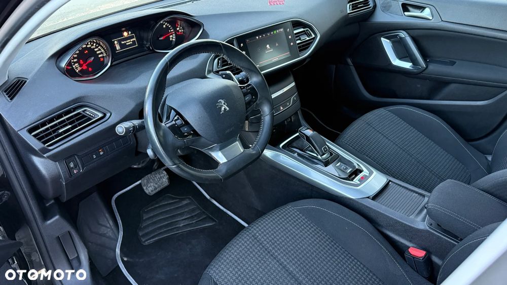 Peugeot 308 - 10