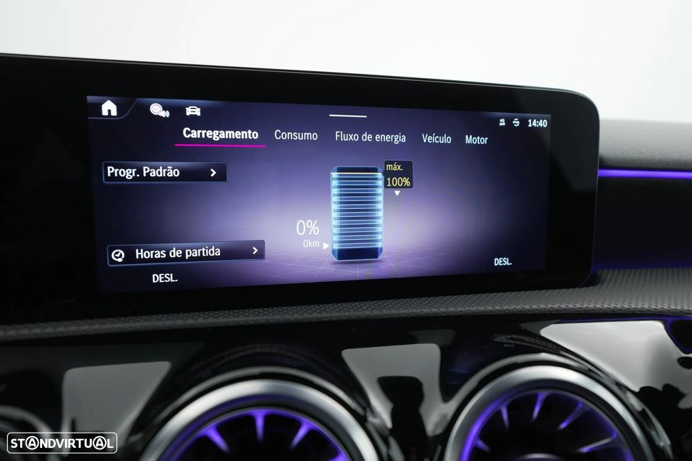 Mercedes-Benz A 250 Limousine e AMG Line - 20