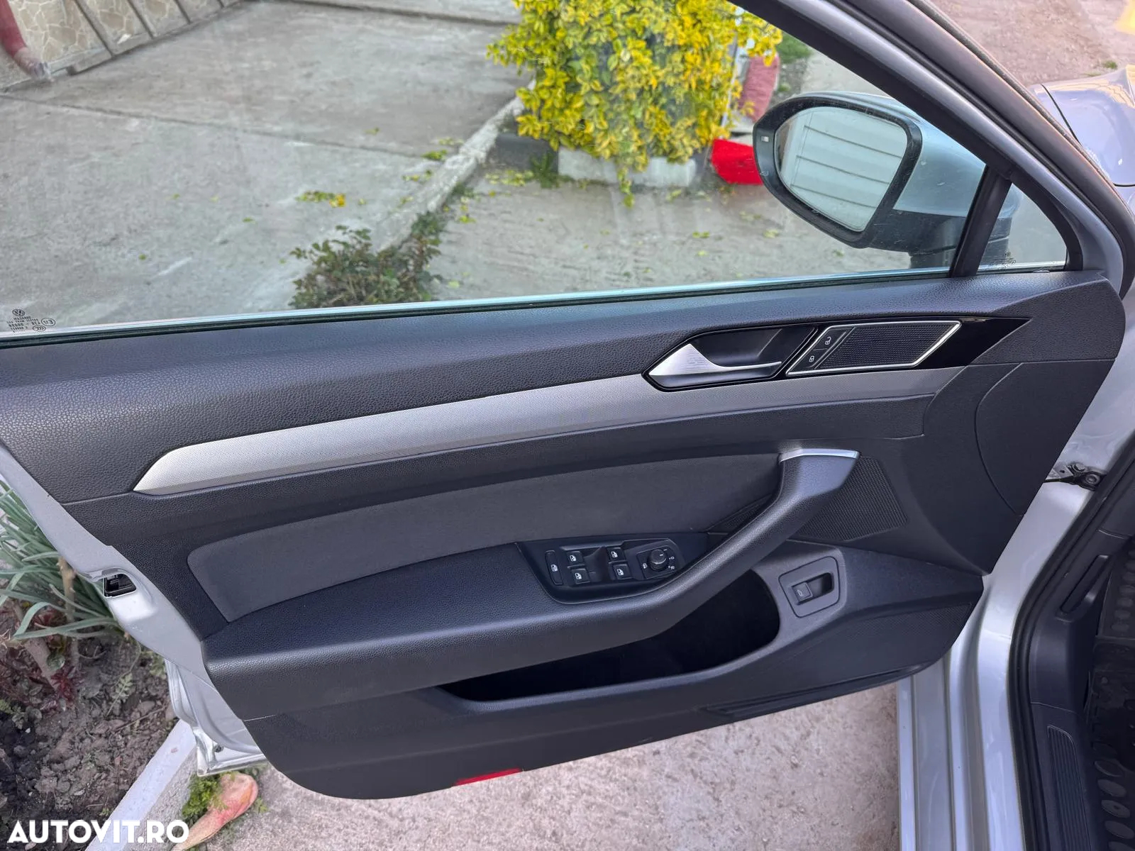 Volkswagen Passat Variant 2.0 TDI DSG Comfortline - 6