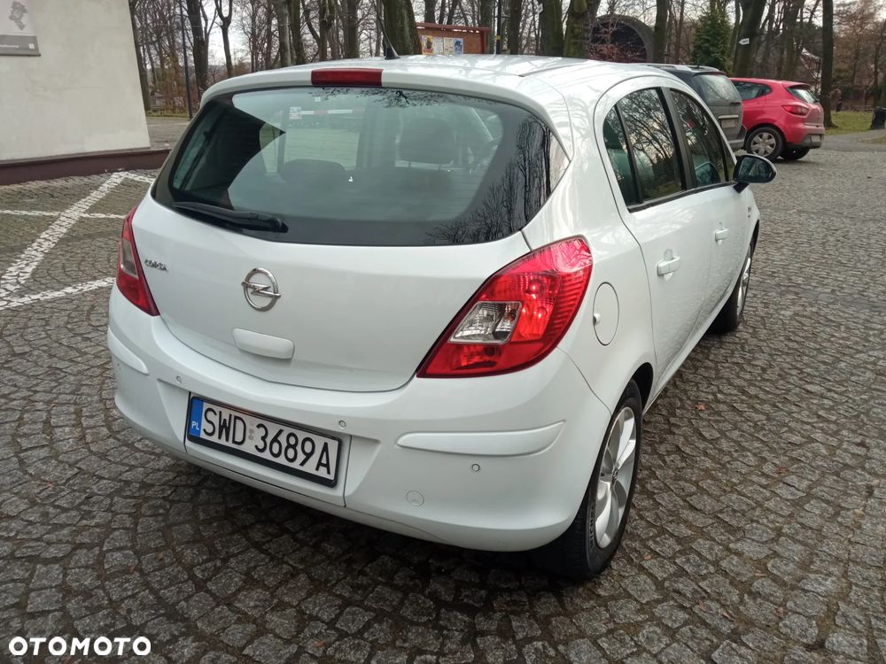 Opel Corsa 1.4 16V Energy - 5