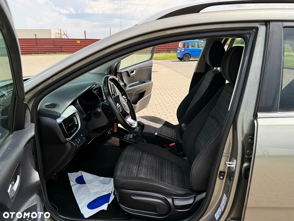 Kia Stonic 1.4 L - 29
