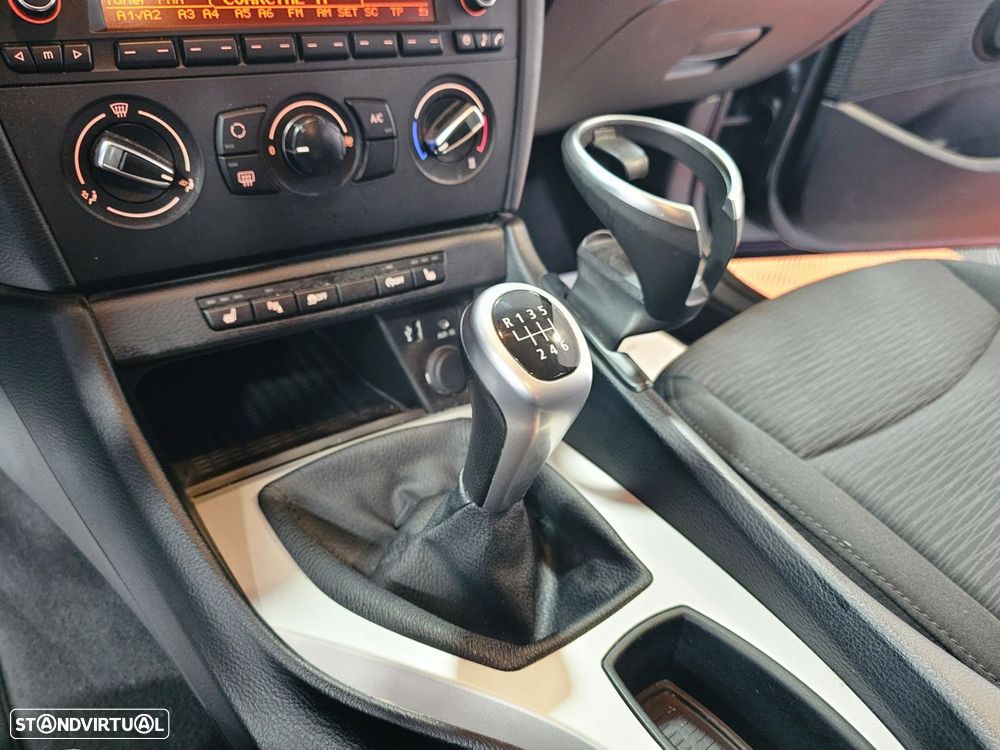 BMW X1 18 d sDrive Advantage - 20