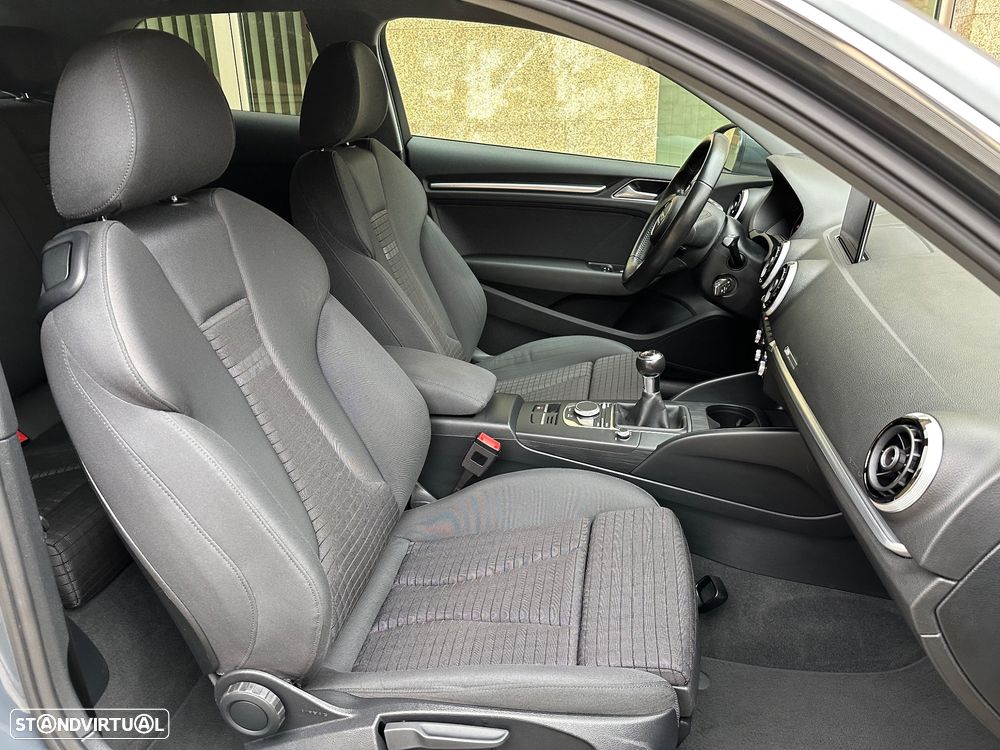 Audi A3 1.6 TDI Sport - 23