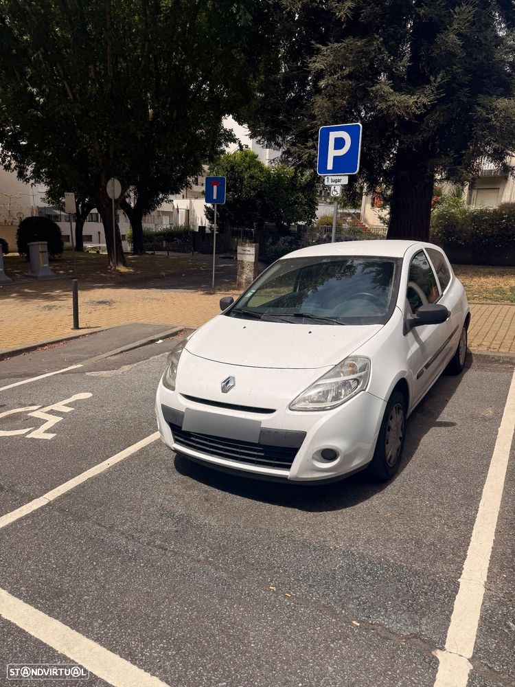 Renault Clio 1.5 dCi Dynamique S - 14