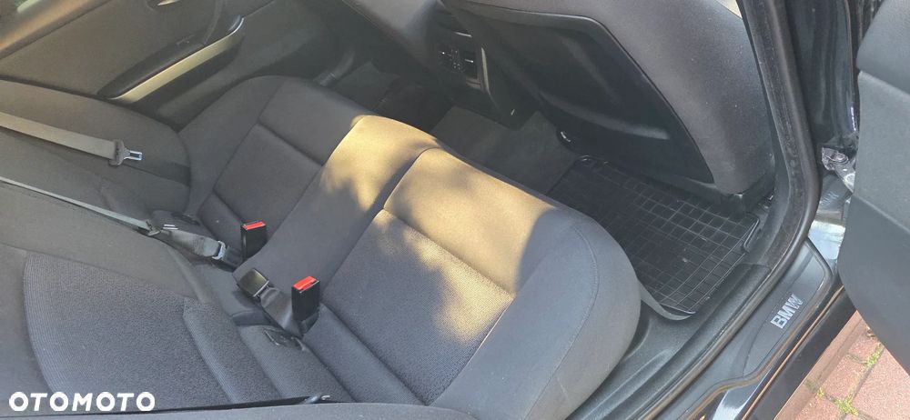 BMW Seria 3 316i - 4